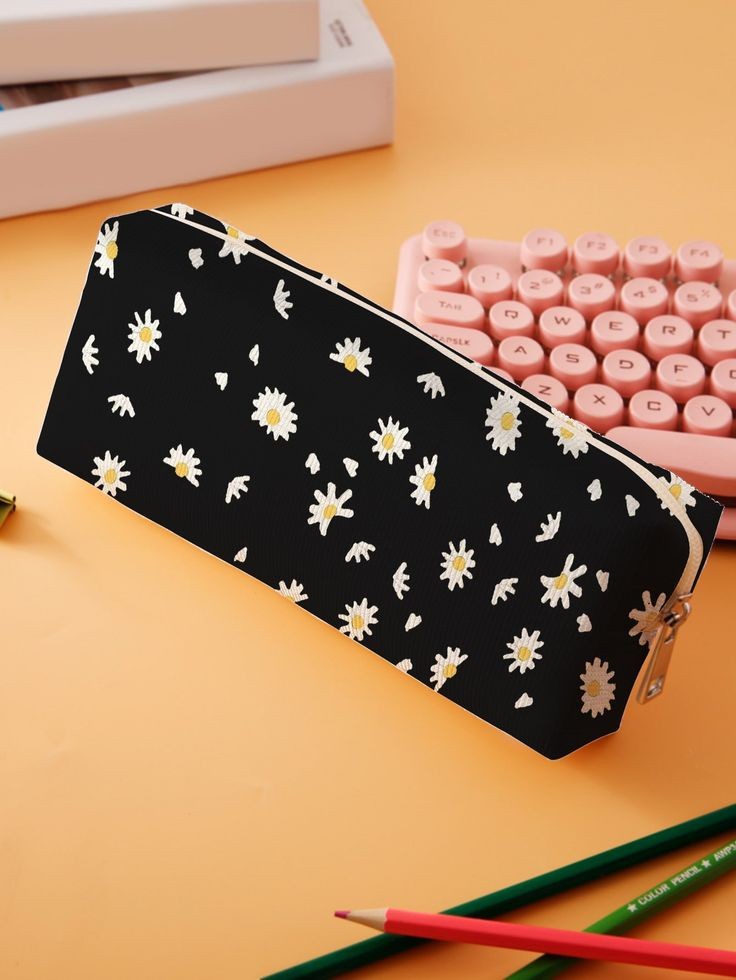 جامدادی طرح گل بابونه مدل 1