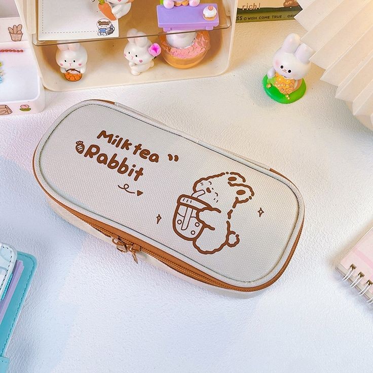 جامدادی طرح milk tea rabbit